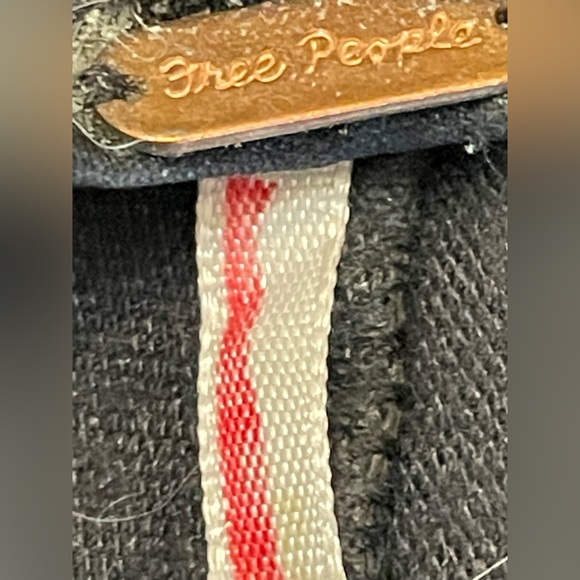 Free People Faux Black Leather Pleated Front Trouser Pants Pockets size 4 - Picture 7 of 11